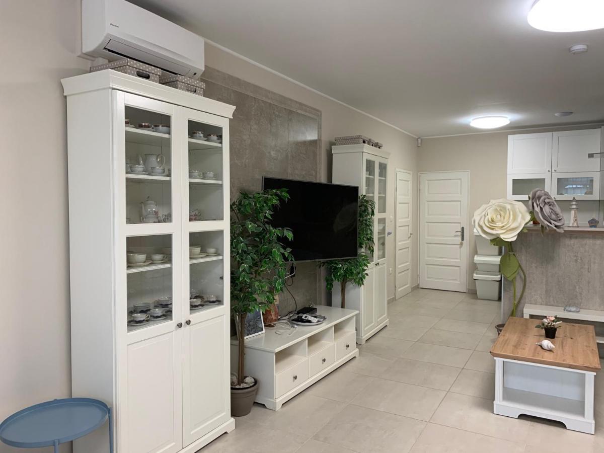 Topart Apartman I Balatonfenyves Ngoại thất bức ảnh
