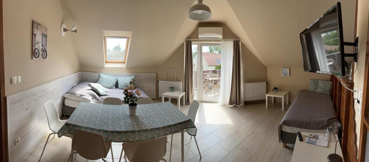 Topart Apartman I Balatonfenyves Ngoại thất bức ảnh